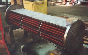 Tube bundle manufacture in pressure vessel heat exchanger.
